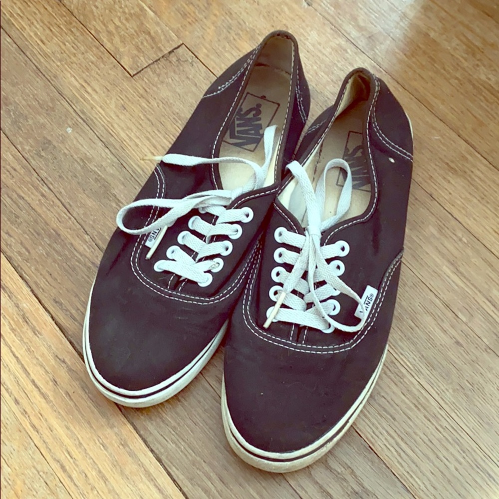 Black lace up vans
